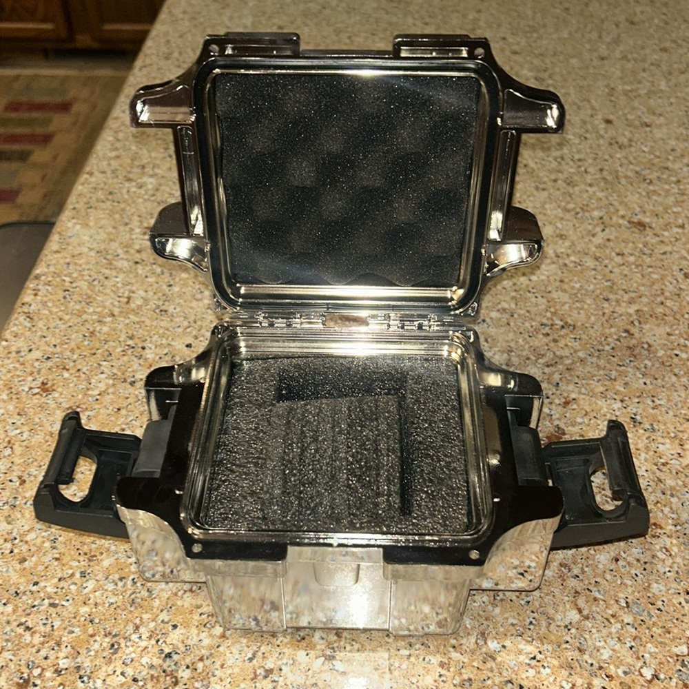 Invicta watch case - Picture 3 of 3